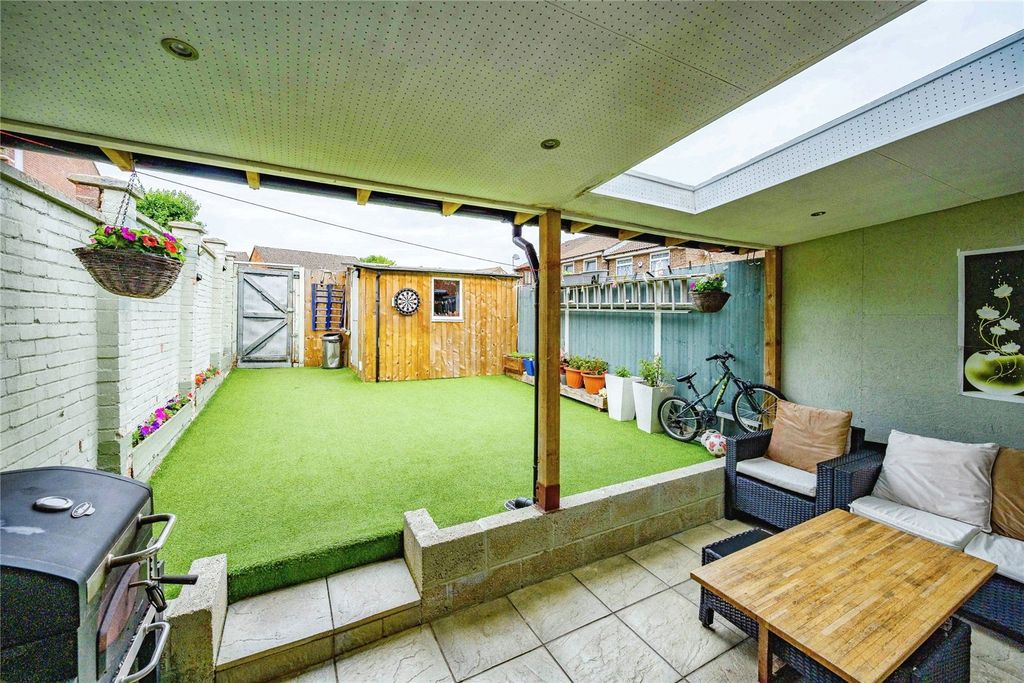 Property photo 2 of 14 Rear