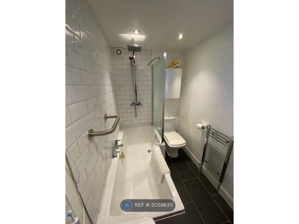 Property photo 2 of 3