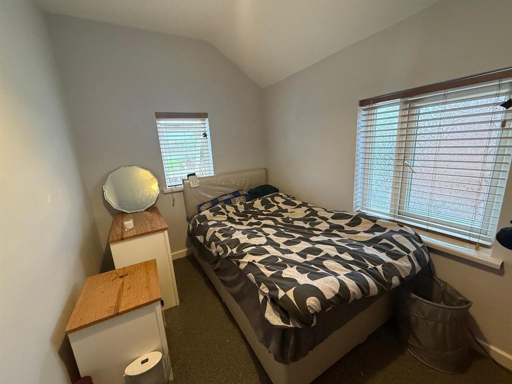 Property photo 1 of 6 02B9Fe78-7Aec-4047-B00E-513303Eca661.Jpg