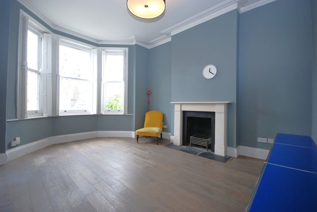 Property photo 2 of 5
