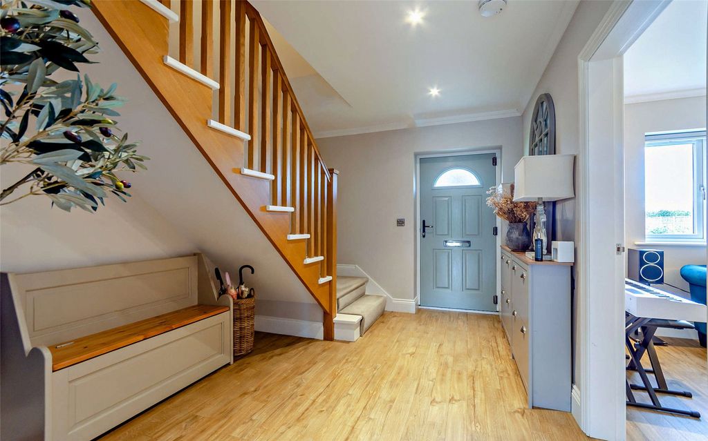 Property photo 3 of 20 Hallway