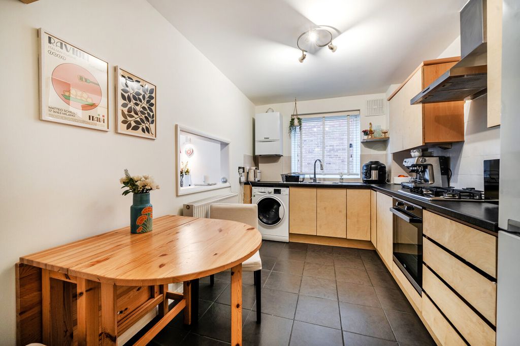 Property photo 3 of 15 1416902-13-69958A...