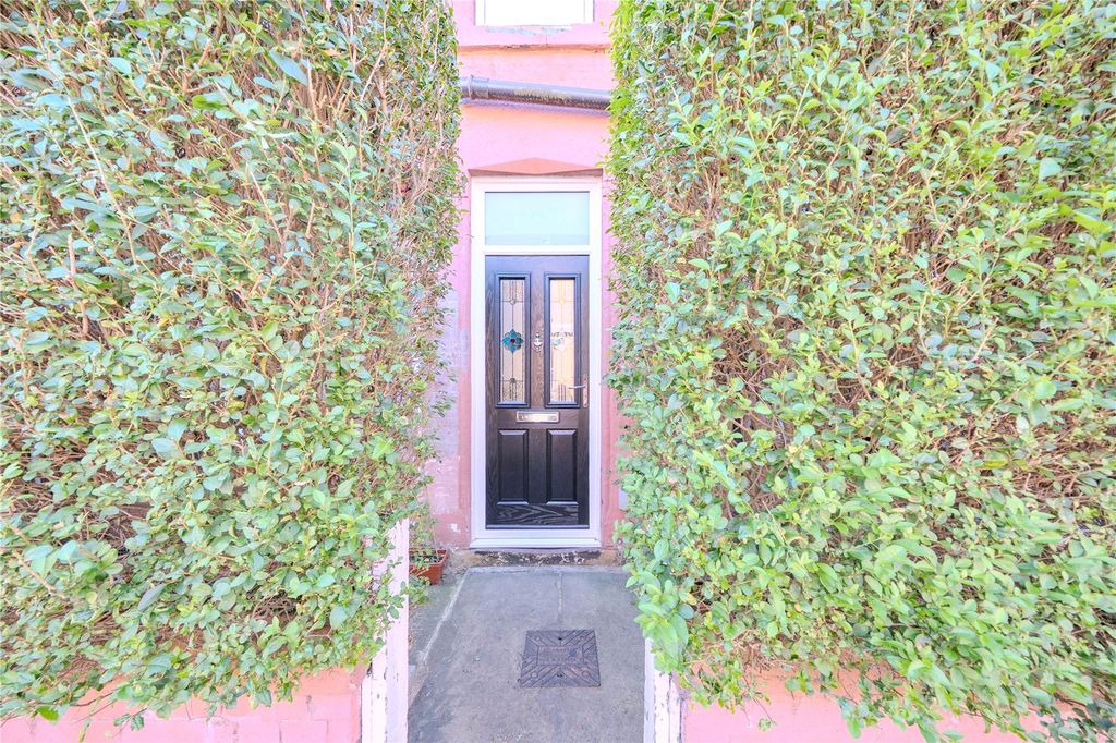 Property photo 3 of 13 Picture No. 30