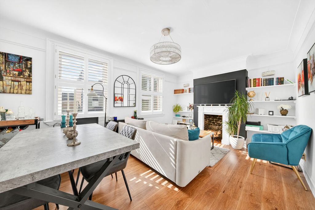 Property photo 1 of 19