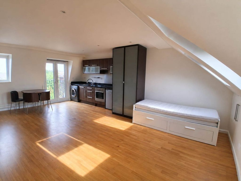 Property photo 2 of 5