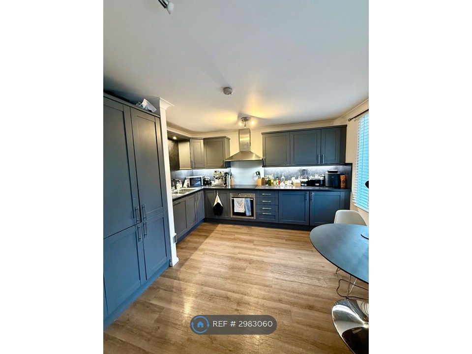 Property photo 1 of 18 Kitchen/Dining