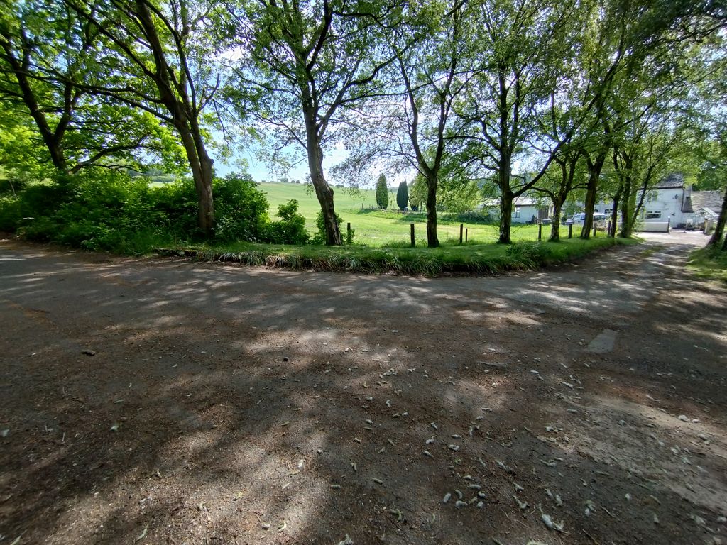 Property photo 3 of 18