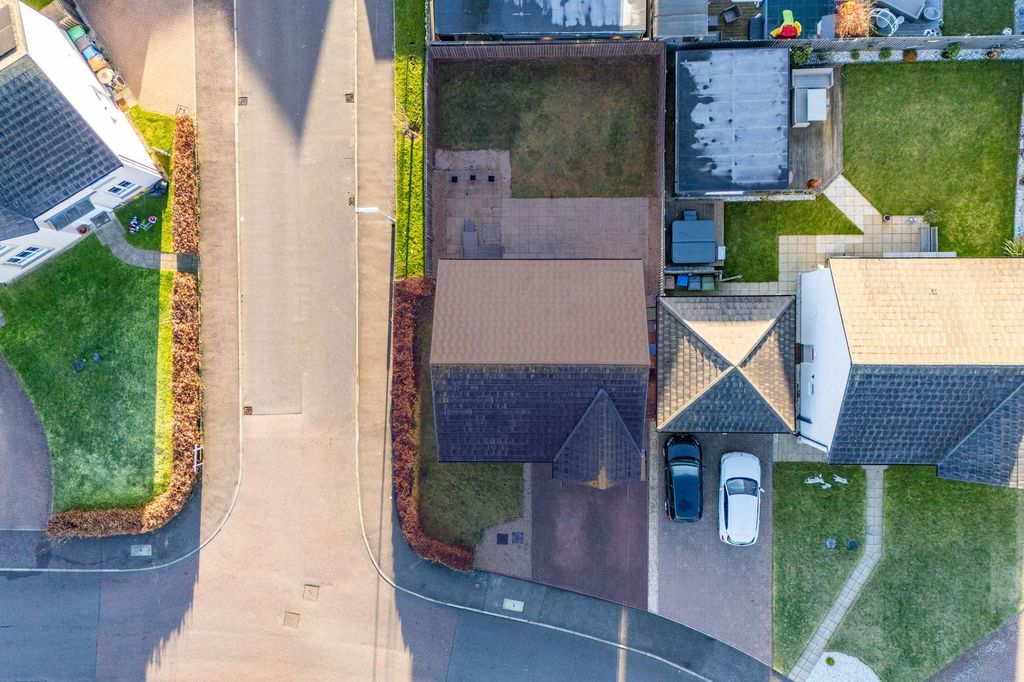 Property photo 3 of 29