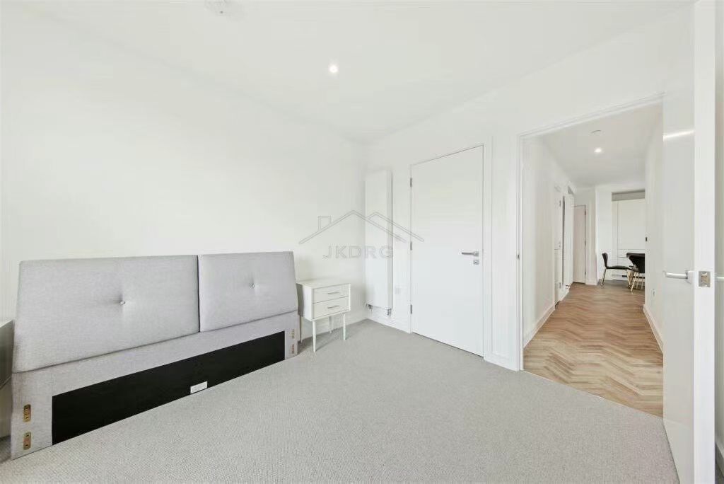 Property photo 3 of 6