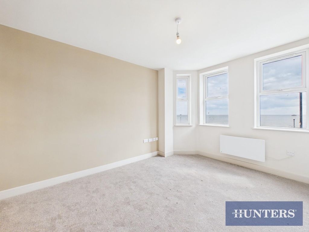 Property photo 3 of 12 Cam03463G0-Pr0107-Still003.Jpg