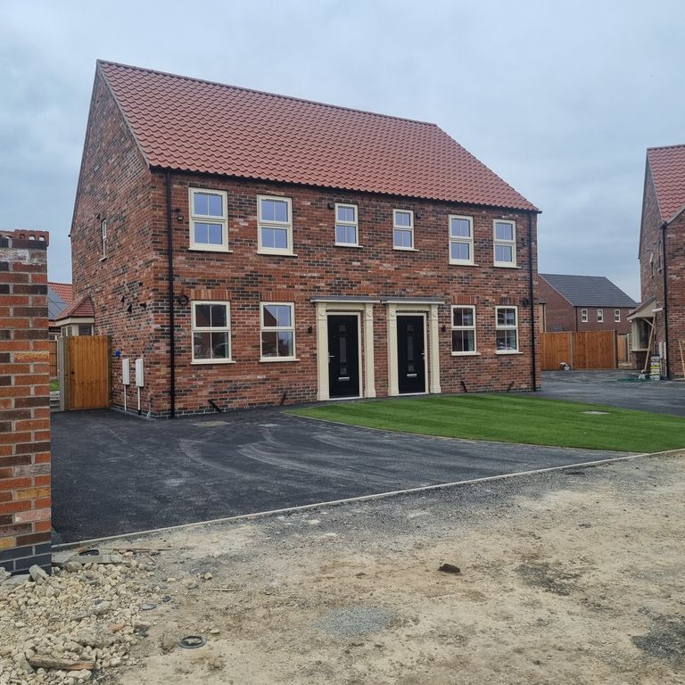 Property photo 1 of 19 Front