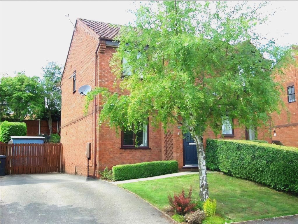 Property photo 1 of 8