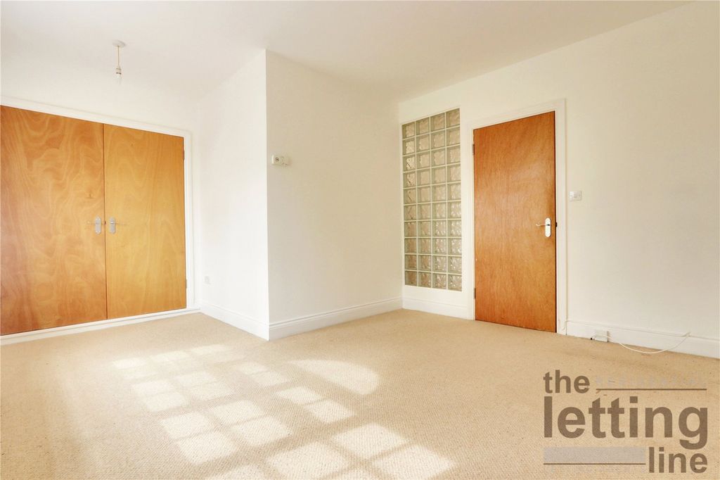 Property photo 3 of 7 Picture No. 09