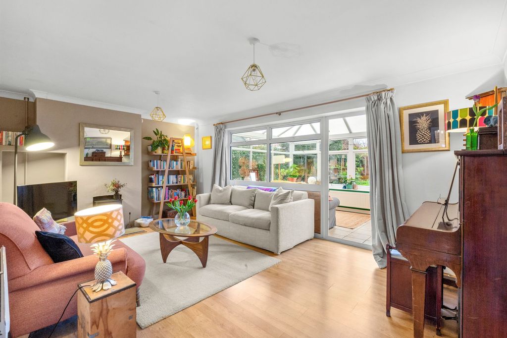 Property photo 2 of 14