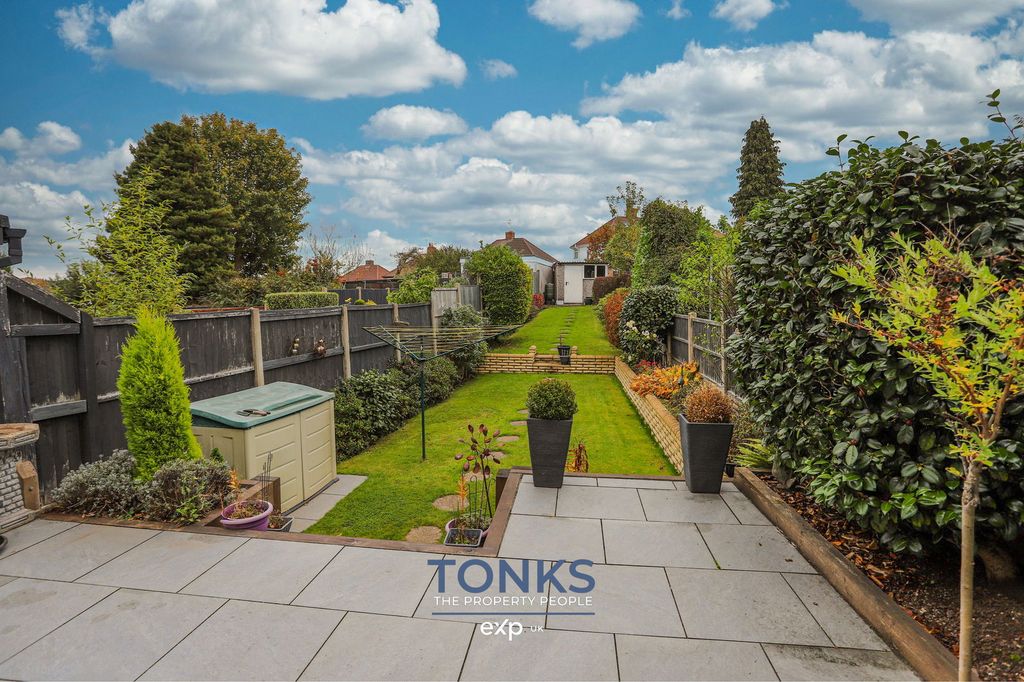 Property photo 2 of 22