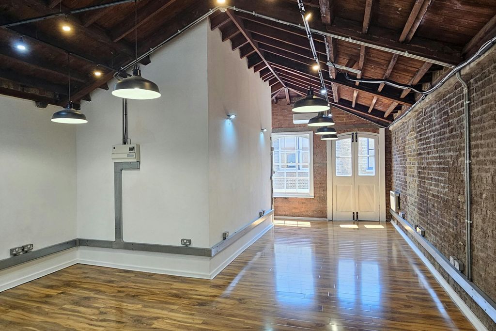 Property photo 1 of 5 Electra-House-95A-Rivington-Street-3rd-Floor-Ec2A-3Ay-Shoreditch-Hoxton-Old-Street-Office-Studio-For-Rent-Internal14-Dominion.London.Jpg