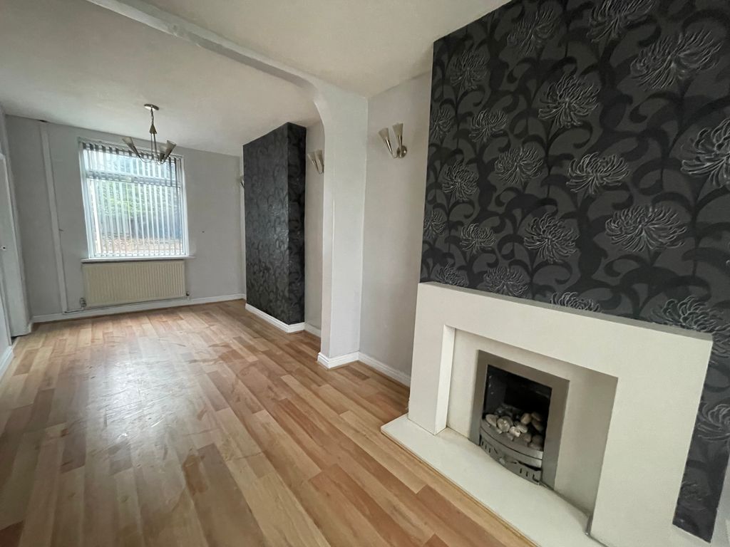 Property photo 2 of 8 Living Room