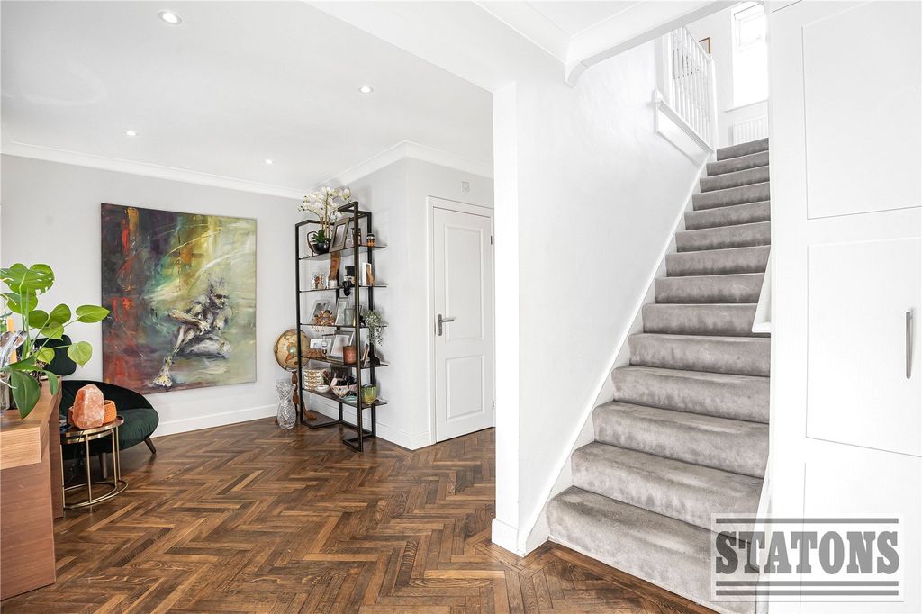 Property photo 2 of 20 Picture No. 44