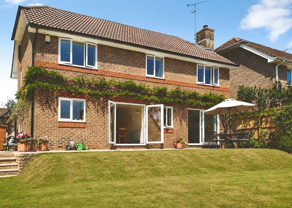 Property photo 2 of 18 Rear &amp; Garden