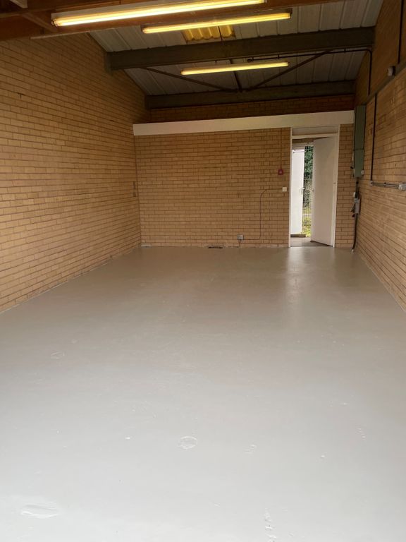 Property photo 2 of 3