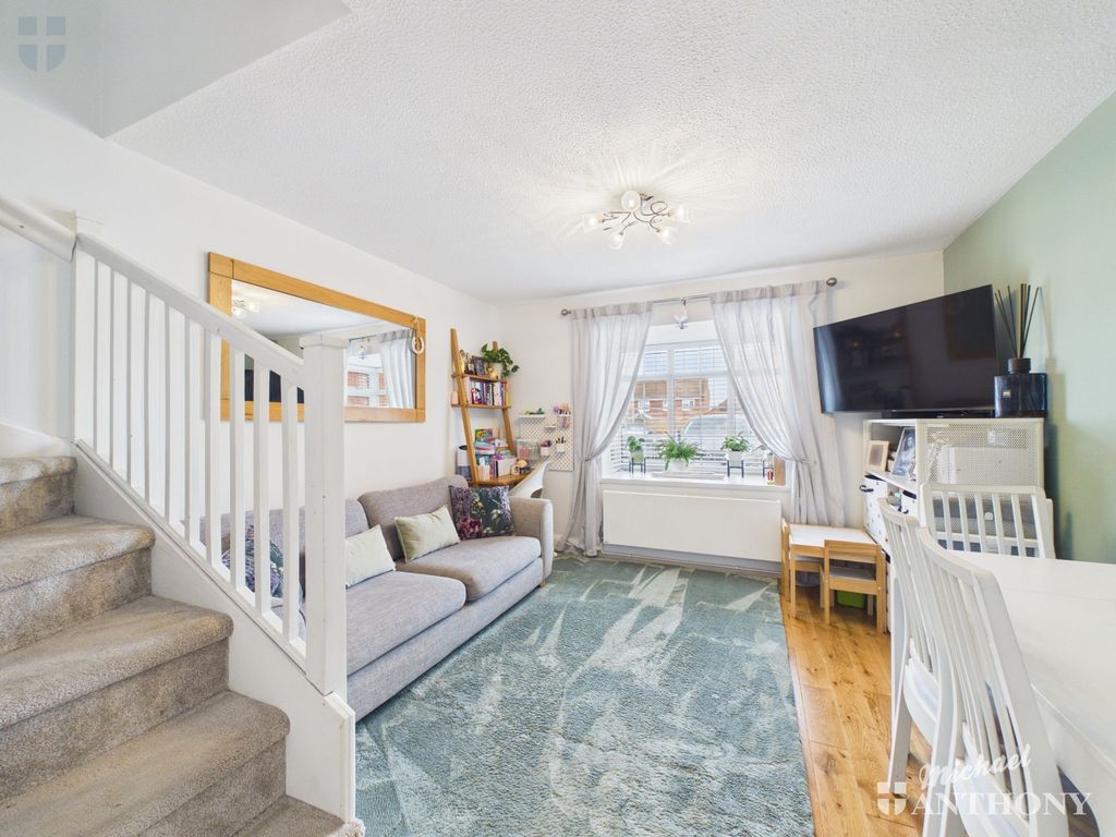 Property photo 2 of 14 Cam03218G0-Pr0954-Still001