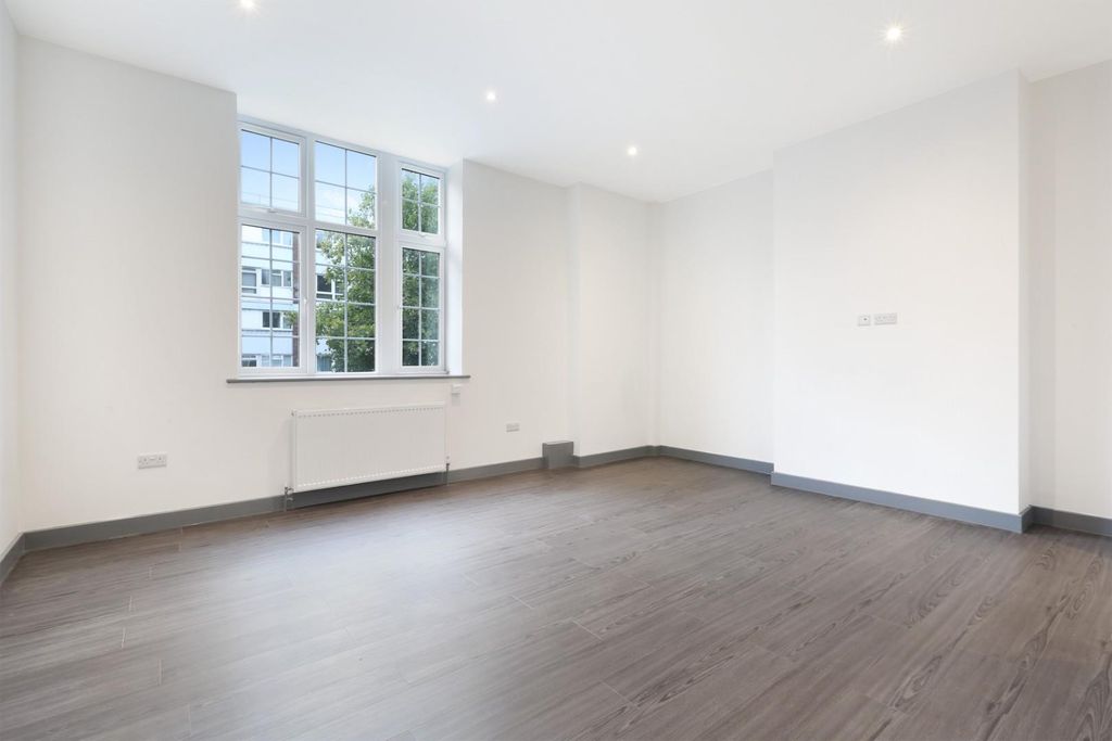 Property photo 2 of 9 Ach_8234.Jpg