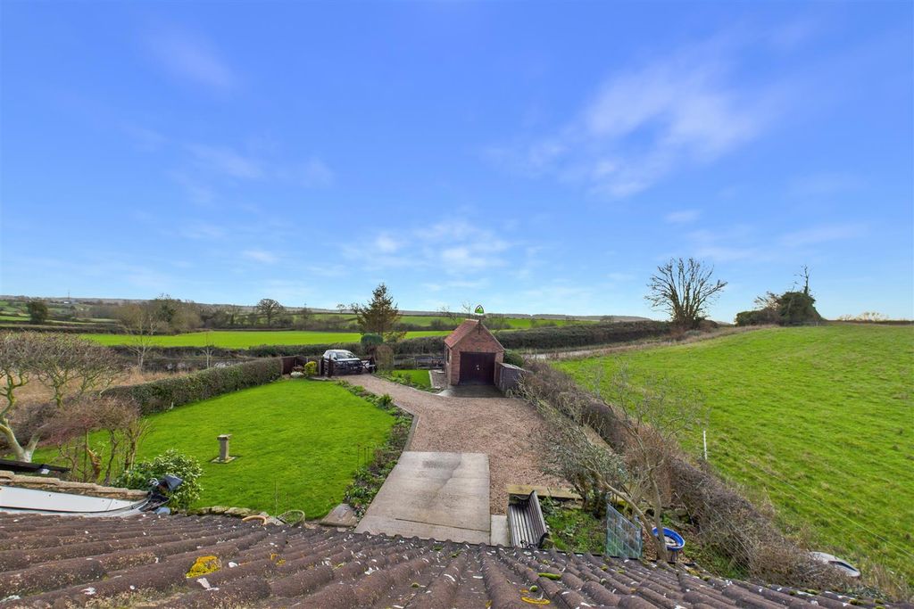 Property photo 2 of 27 Cam04235G0-Pr0122-Still027.Jpg