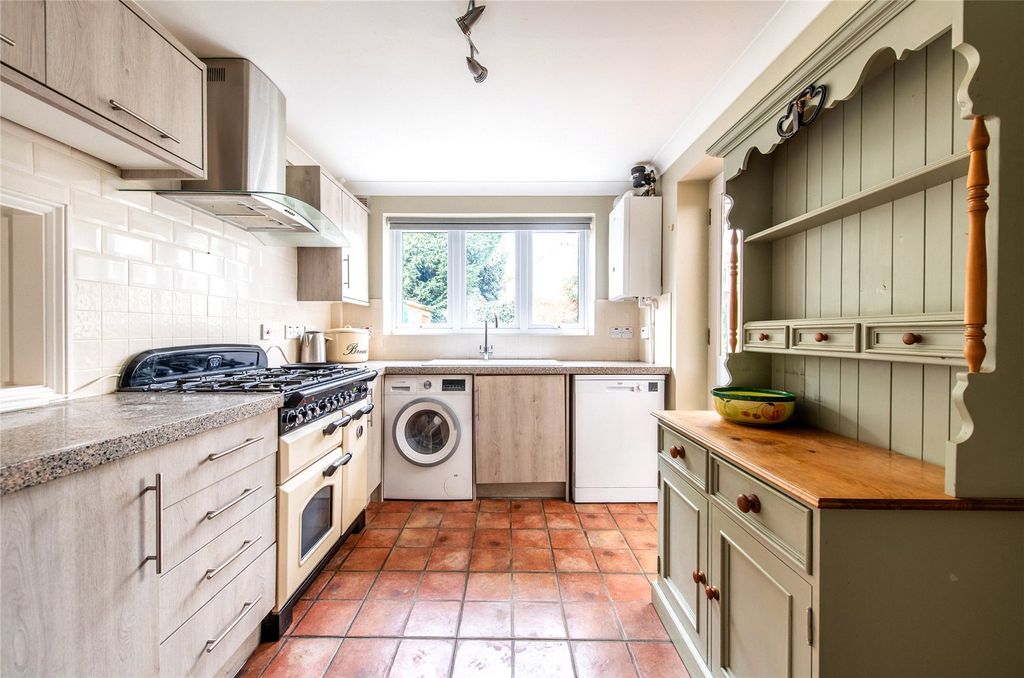 Property photo 3 of 30 Picture 3