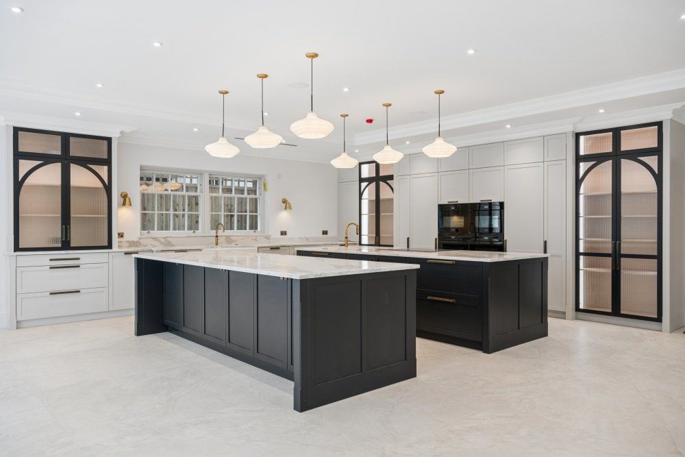 Property photo 2 of 11 Kitchen