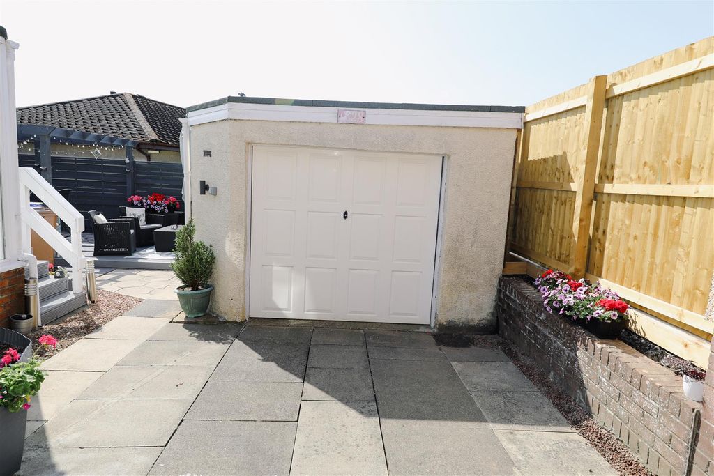 Property photo 2 of 22 B