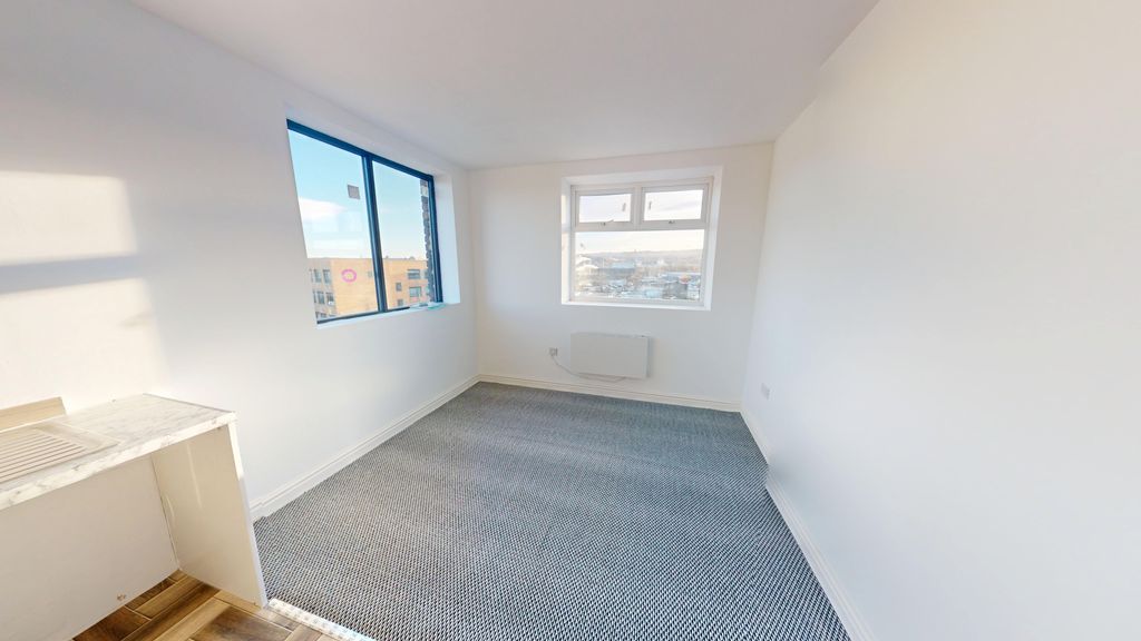 Property photo 3 of 4 482-01072026_150440