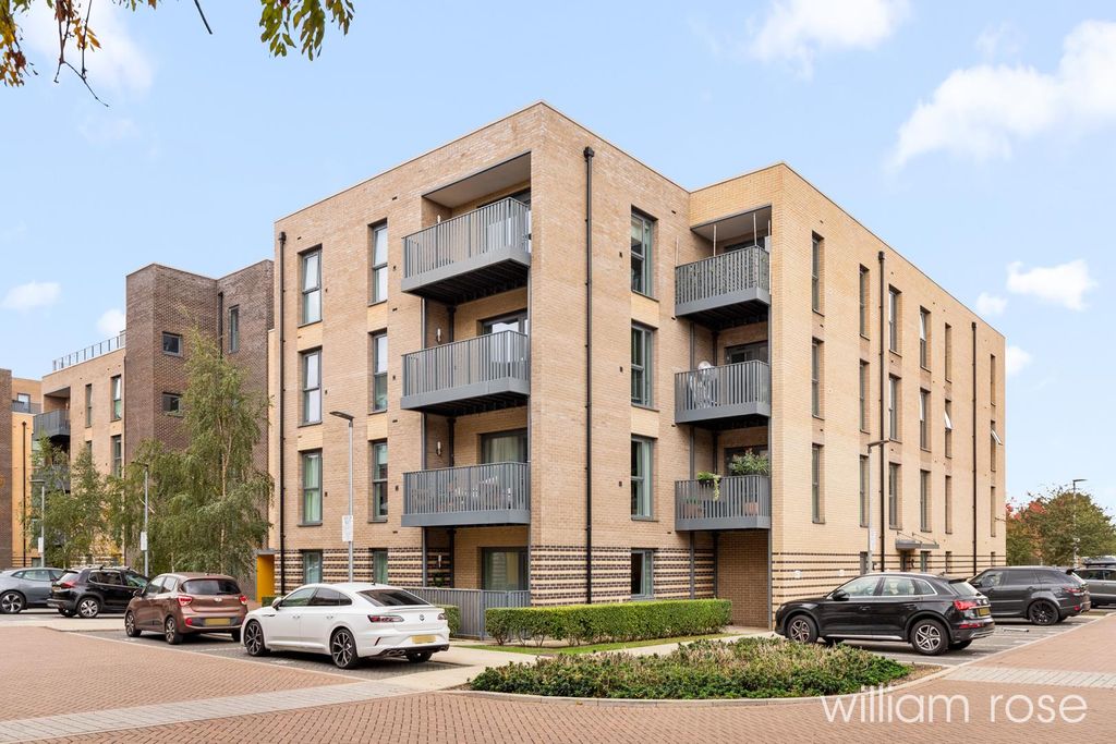 Property photo 2 of 15 Merriamclose_17.Jpg