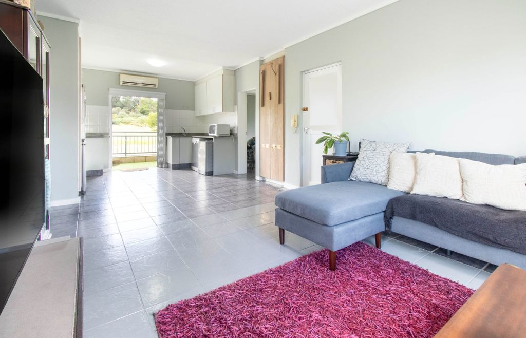 Property photo 3 of 25 St1721034