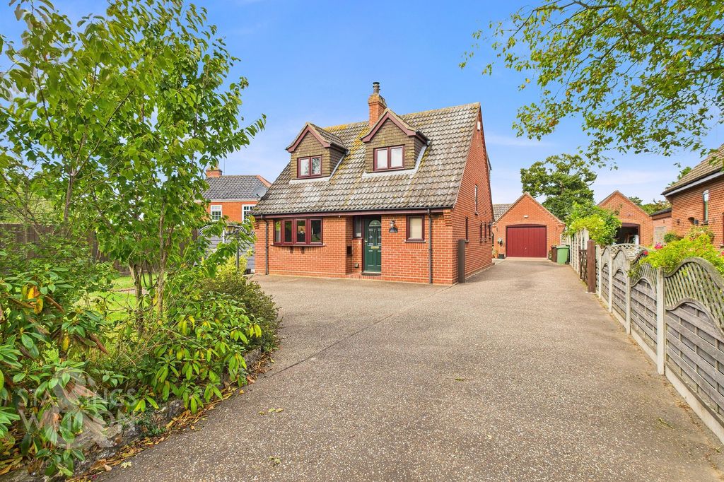 Property photo 1 of 33