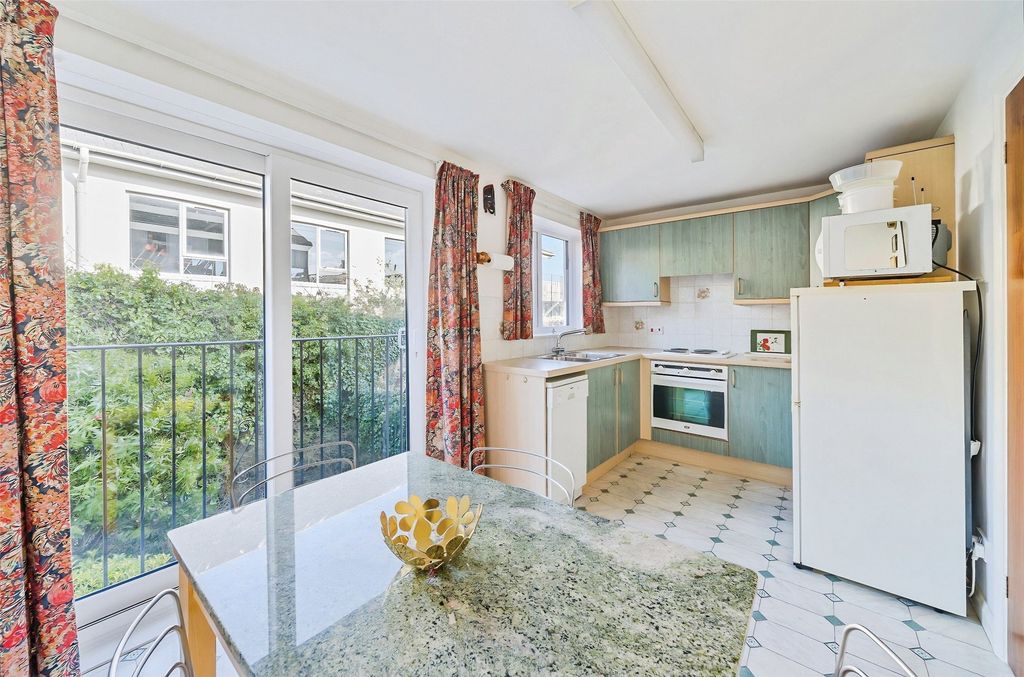 Property photo 3 of 23 Picture No. 38