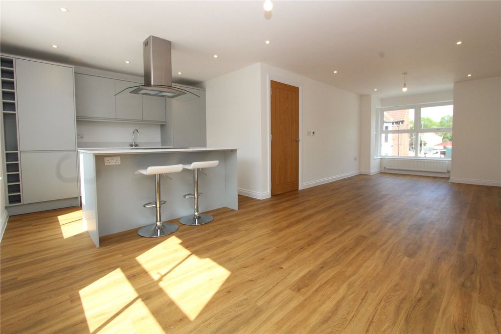 Property photo 2 of 12 Picture No. 04