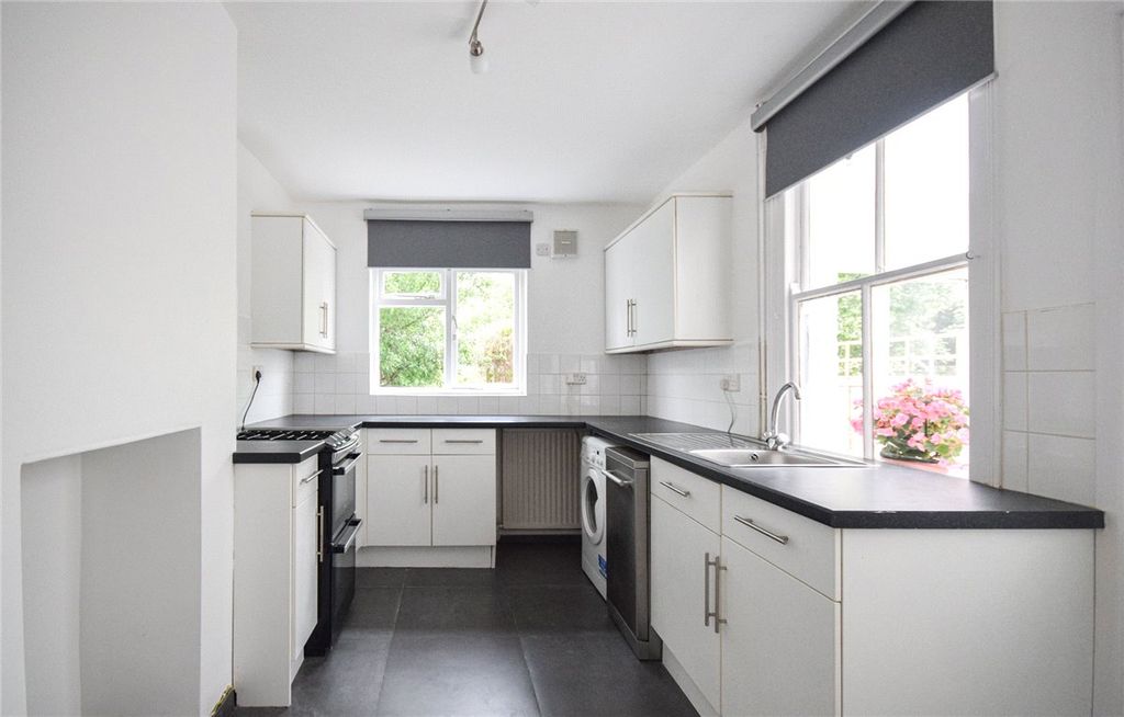 Property photo 2 of 11 Picture No. 08