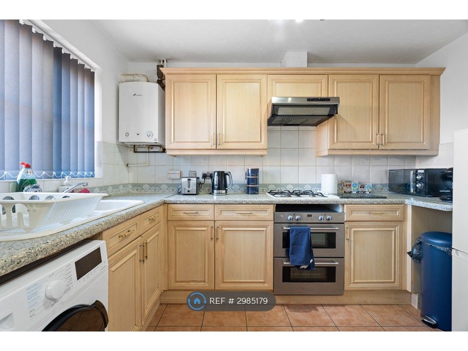 Property photo 3 of 20