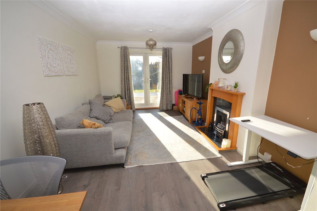 Property photo 2 of 10 Picture No. 08