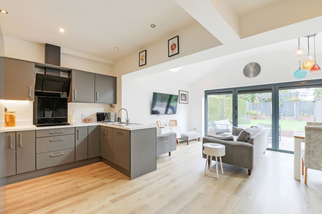 Property photo 1 of 26 Kitchen Diner