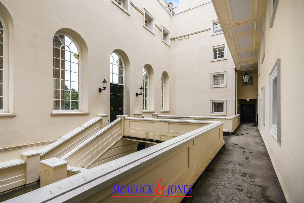 Additional image 17 of 3 bed flat for saleThorndon Park, Ingrave, Brentwood CM13
