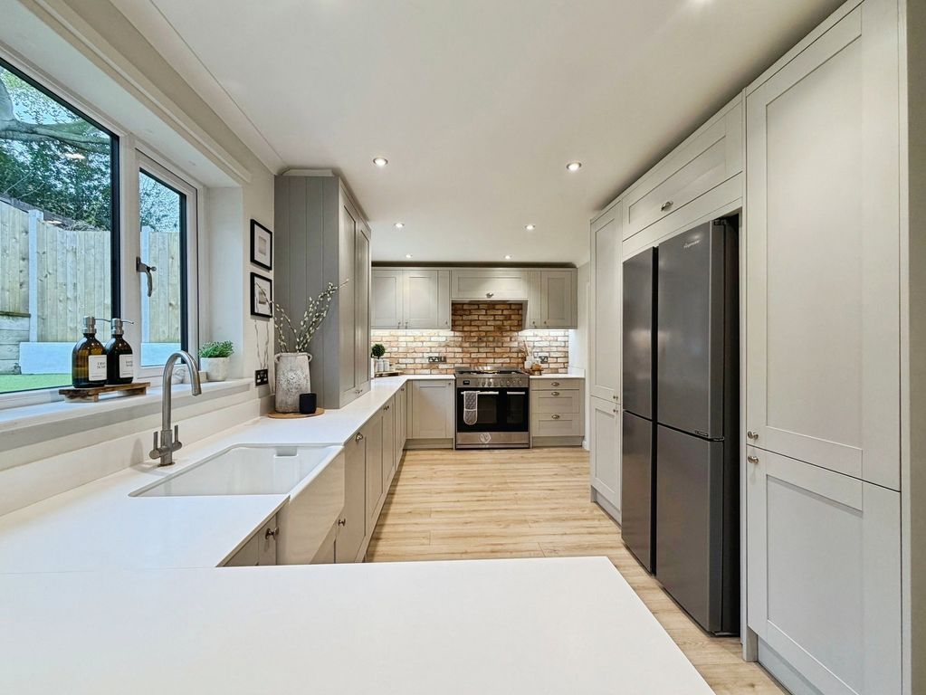 Property photo 2 of 38