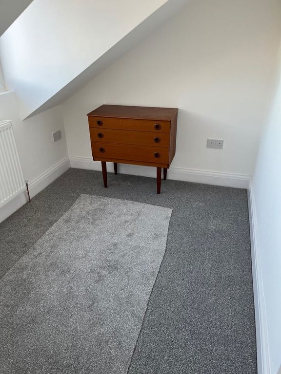 Property photo 3 of 17 Gallery