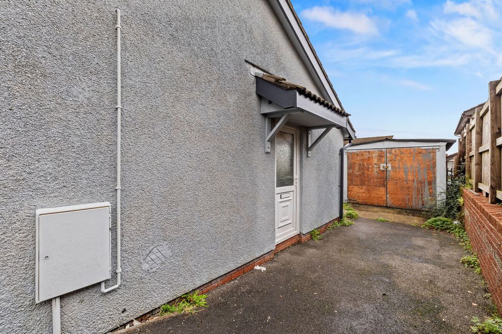 Property photo 2 of 14