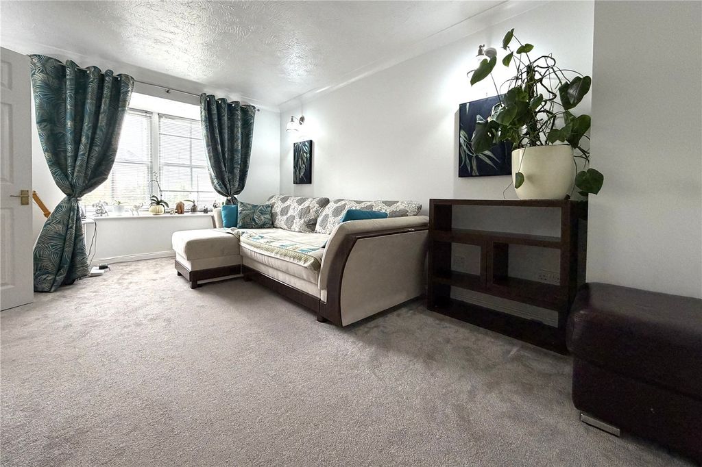 Property photo 3 of 11 Picture No. 10