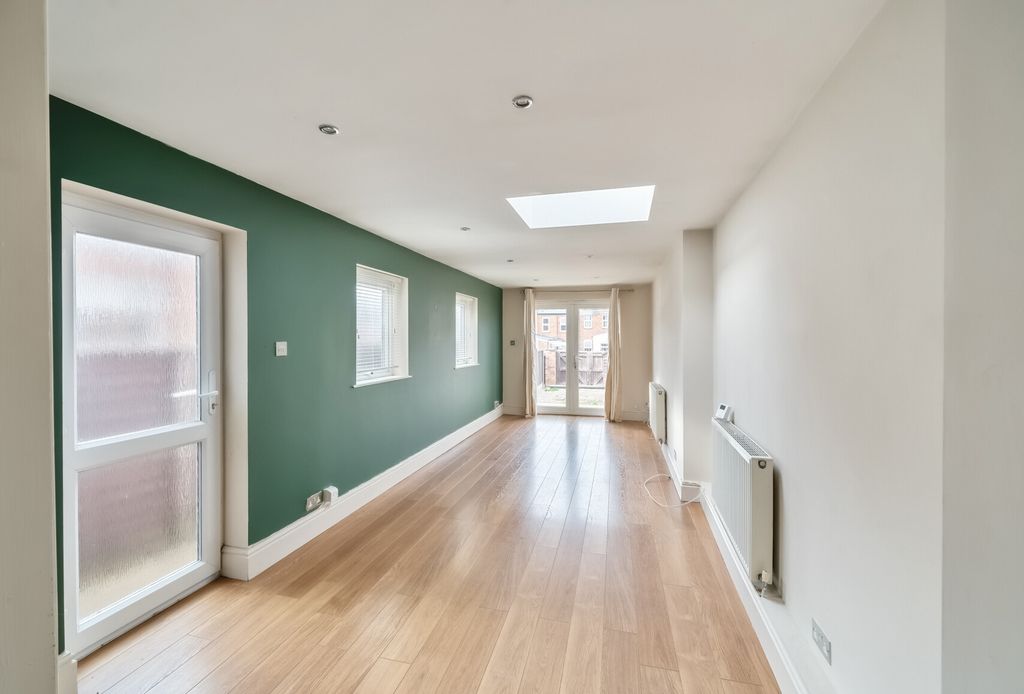 Property photo 3 of 9 1102335 (2).Jpg