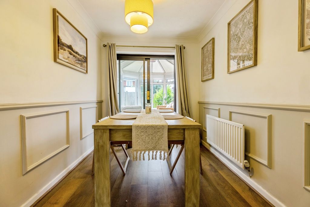 Property photo 3 of 17 Pbox-Img.Jpg