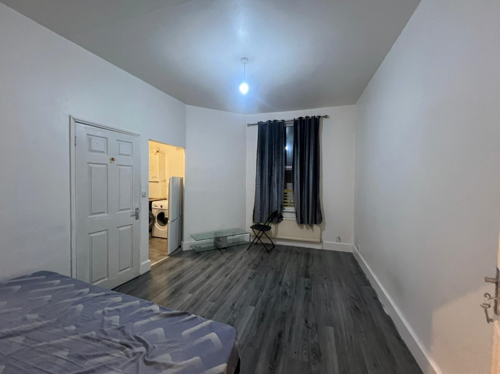 Property photo 1 of 4