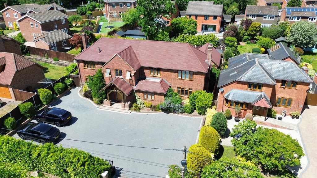 Additional image 21 of 6 bed detached house for saleBeehive Lane, Binfield, Bracknell, Berkshire RG12
