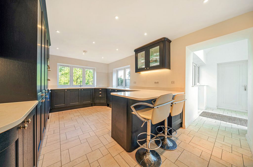 Property photo 2 of 20 1481296-13-6A3451...